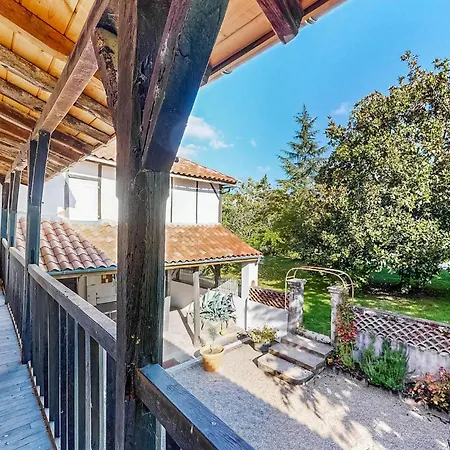 Feriehus Luxurious In Montgaillard