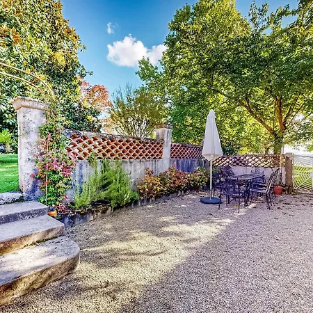 Pet Friendly In Montgaillard With Private Swimming Pool, Be Inside Or Outside Casa de Férias Montgaillard (Landes)