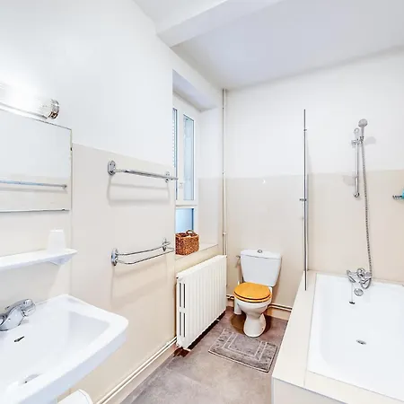 Luxurious In Montgaillard *