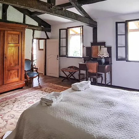 Pet Friendly In Montgaillard With Private Swimming Pool, Be Inside Or Outside *